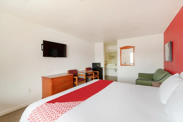 غرفة بسرير كينج، OYO Hotel San Antonio near AT&T Center 7/9