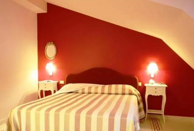 جناح، Palace Hotel Una Nuova Strada 3/6