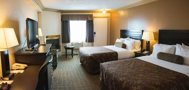 Standard, 2 Queen Beds, Days Inn By Wyndham High Level 5/8