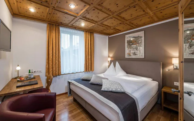 غرفة كلاسيكية بسرير مزدوج، ROMANTIK HOTEL STERN 7/10