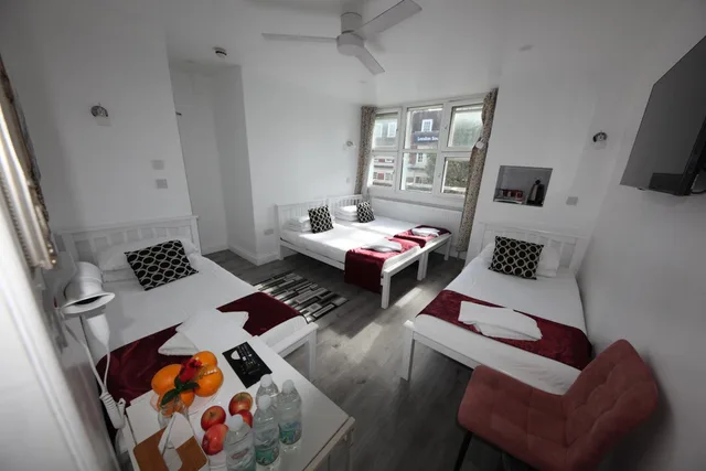 غرفة رباعية بحمام خاص، City London Hotel 7/8