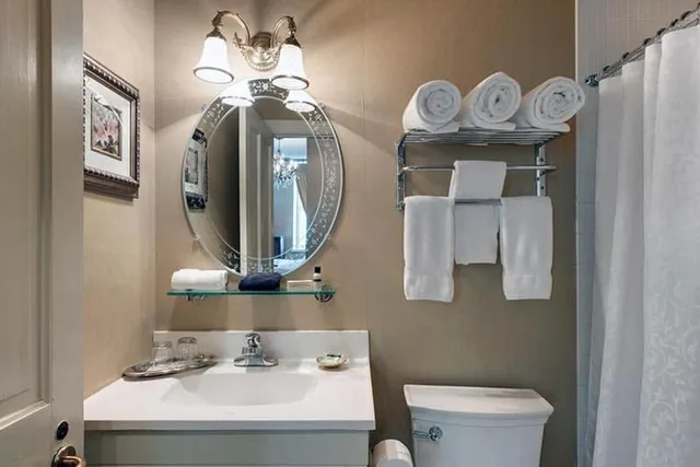 غرفة سوبيريور بسرير كينج، Nicollet Island Inn 4/4