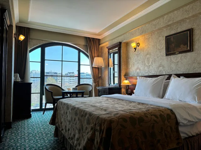 غرفة ديلوكس بسرير كوين بإطلالة على المتنزه، Germir Palas Hotel 4/10