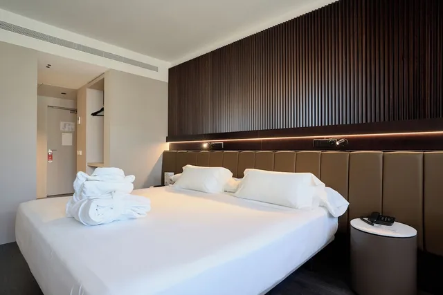 Premium, Becquer Hotel 9/10