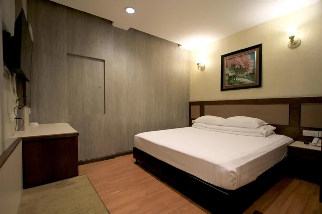 Superior, Queen Bed, Ming Paragon Hotel 1/3