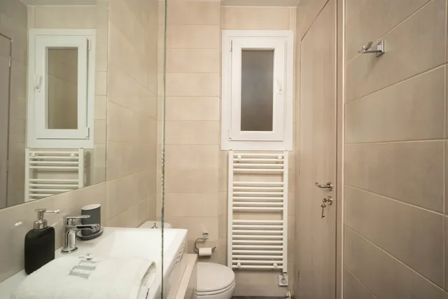 شقة بأربعة أسرّة وسريرين مزدوجين بـ3 غرف نوم مع أريكة، Athens Morum Apartments Formionos 2/2