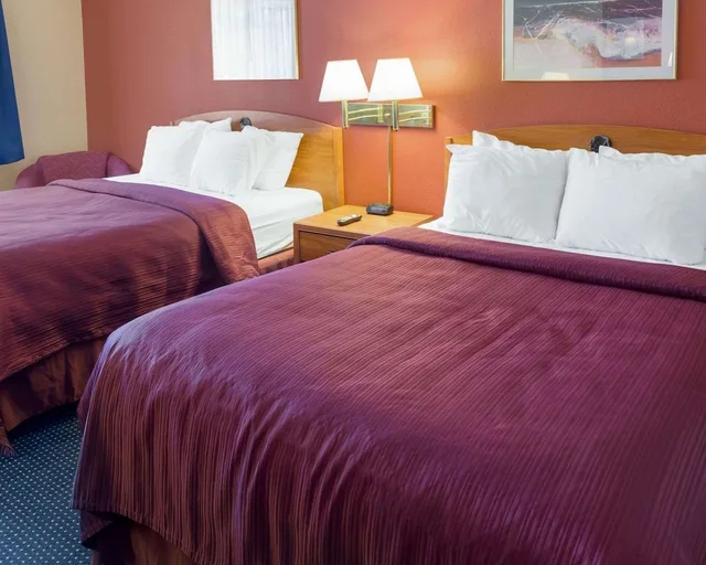 غرفة قياسية بسريرين كوين، Quality Inn Lakeville North, MN 1/1