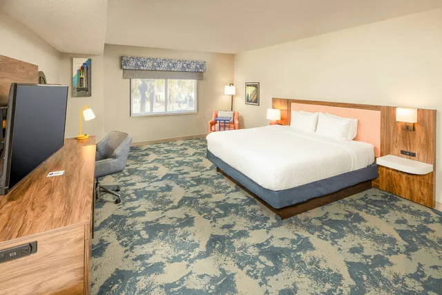 غرفة بسرير كينج بإطلالة على المدينة، Hampton Inn and Suites St. Augustine-Vilano Beach 1/8