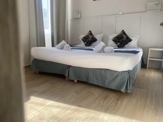غرفة سوبيريور رباعية، Hotel Les Lavandes 1/4