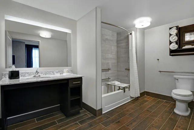 استوديو بسرير كينج لذوي الإعاقة، Homewood Suites by Hilton Edison Woodbridge 4/4