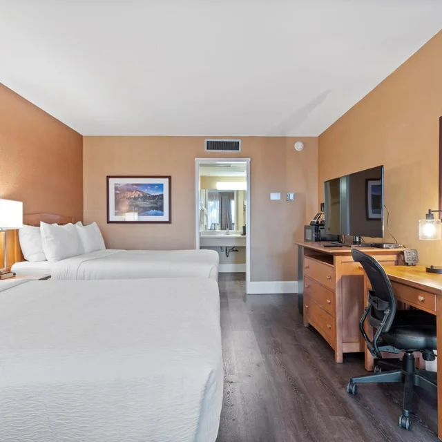غرفة بسريرين كوين، Vagabond Inn Executive San Francisco Airport 6/10