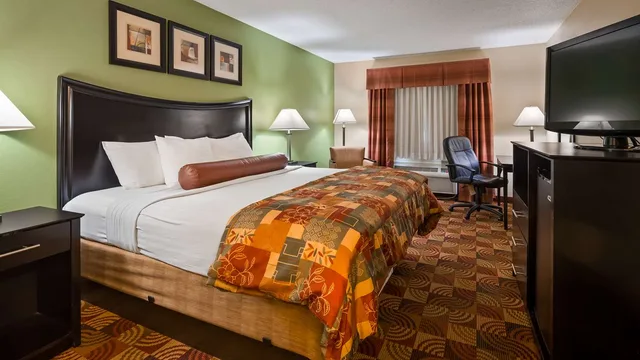 غرفة بسرير كينج، Best Western Canal Winchester Inn - Columbus South East 1/5