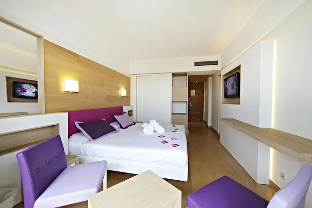 غرفة مفردة بشرفة، Hotel Spa S Entrador Playa 3/10