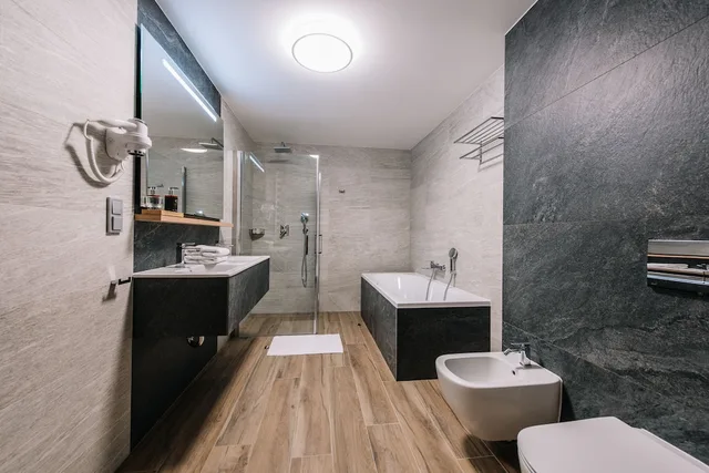غرفة عائلية بسرير كوين مع أريكة، Hotel Krowodrza Krakow 2/2