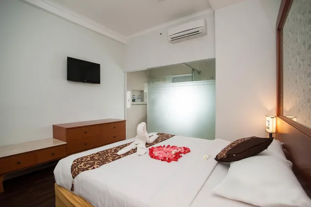 Standard, Queen Bed, Samsara Inn 2/8
