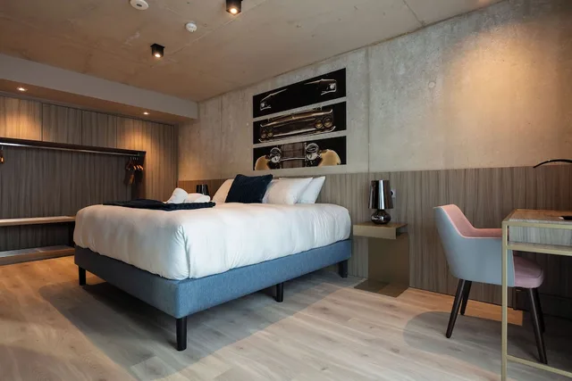Deluxe, Suite, 1 King and 2 Queen Beds, Pool Access, Ki Space Hotel & Spa 2/3
