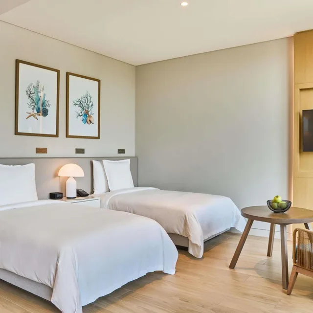 Junior Suite, Single, Beach Front, Terrace, Movenpick Resort Al Marjan Island 1/7