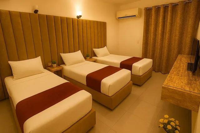 غرفة سوبيريور ثلاثية بثلاثة أسرّة بإطلالة على المدينة، Valencia Hotel 4/10
