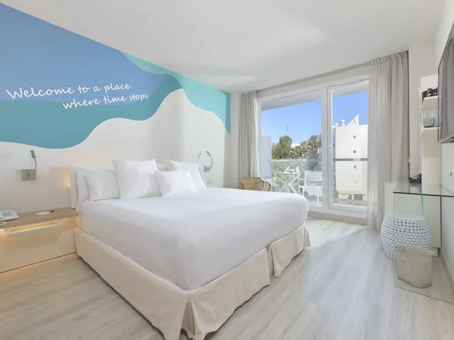غرفة مفردة بسريرين منفصلين، Amare Beach Hotel Ibiza - Adults Only 2/8