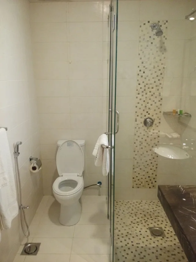 Deluxe, S Chalet Islamabad 8/10