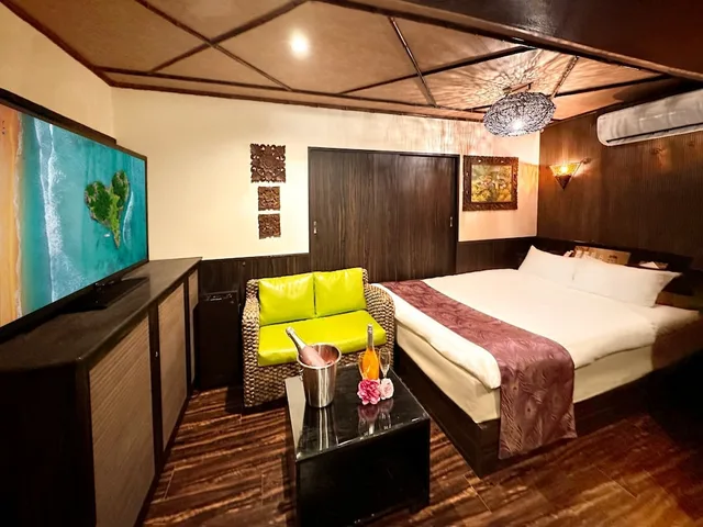 Moderate, Queen Bed, Smoking، Hotel Gran Bali Resort 4/10
