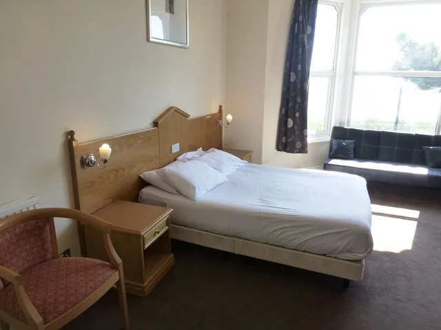 5 Rooms, Family, Twin Beds, Sofa، OYO Esplanade Hotel 5/10