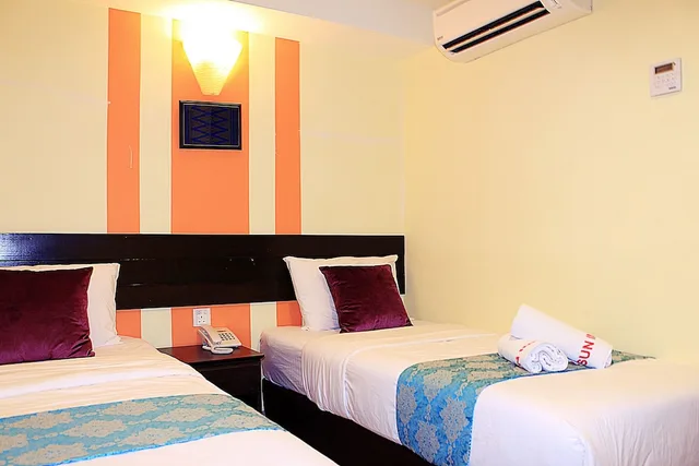 Superior, Twin Beds, No Window، Sun Inns Hotel Kopkastam Kelana Jaya 1/3