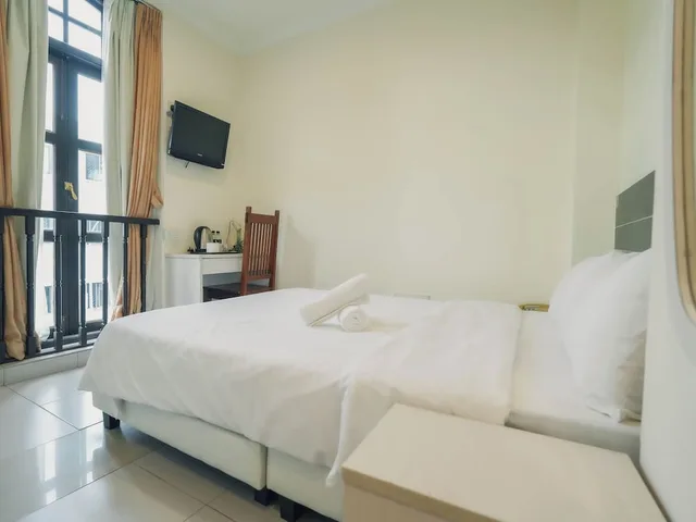 Deluxe, King Bed, Asphodel Inn Singapore 3/8