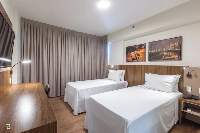 غرفة فاخرة مفردة بسريرين منفصلين، Gran Executive Hotel 1/4
