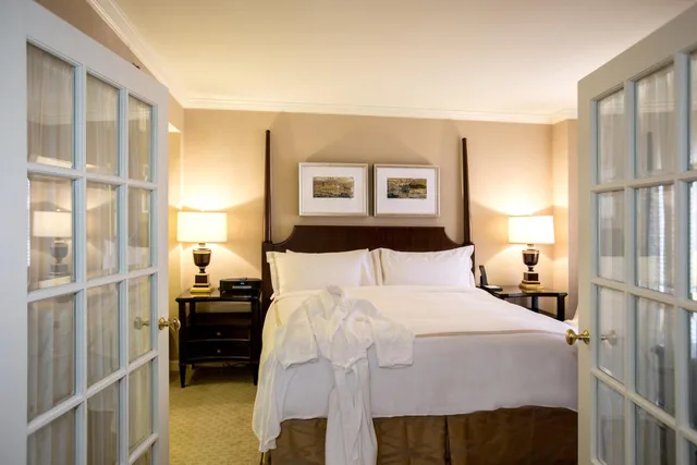 جناح فاخر، The Townsend Hotel 2/2