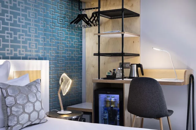 Twin or Double Room, Hotel Paris Bastille 10/10