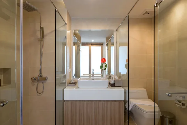 جناح بريميير، Patong Bay Hill Resort 4/5