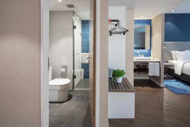 Suite, King Bed, Living Area, Top Floor, Holiday Inn Express Shanghai Chongming 8/9