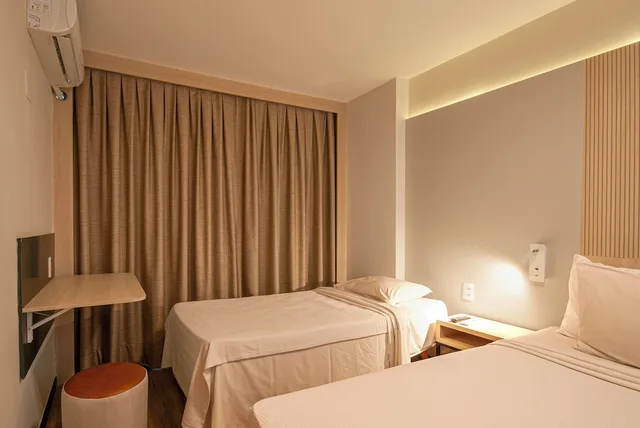 غرفة فاخرة بحوض استحمام، Mirasol Copacabana Hotel 7/10