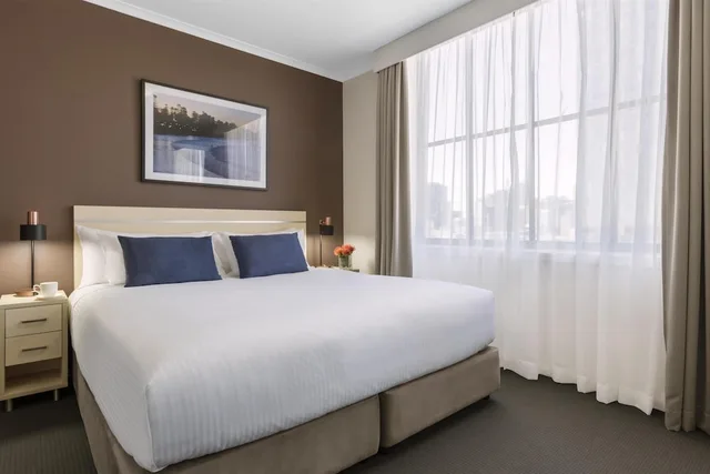 2 Bedrooms, Apartment, City View, Two Story، Oaks Sydney Goldsbrough Suites 9/10