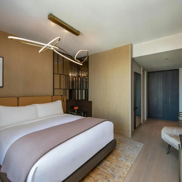 غرفة بسرير كينج في طابق منخفض، The Ritz-Carlton New York, NoMad 3/5