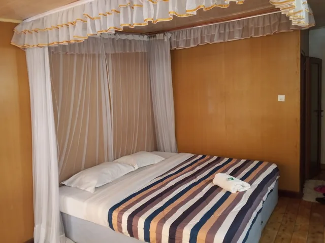 غرفة ديلوكس بسرير كوين، Classic Guest Home 1/2
