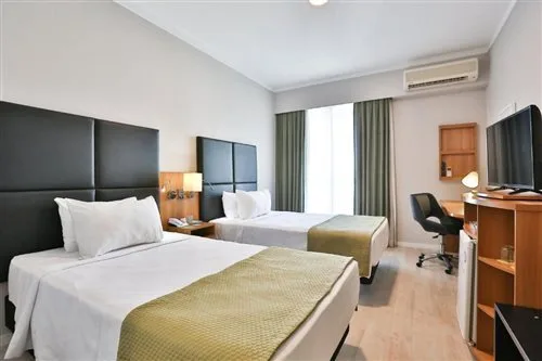 غرفة فاخرة بسرير مزدوج أو سريرين منفصلين، Comfort Ibirapuera 1/2