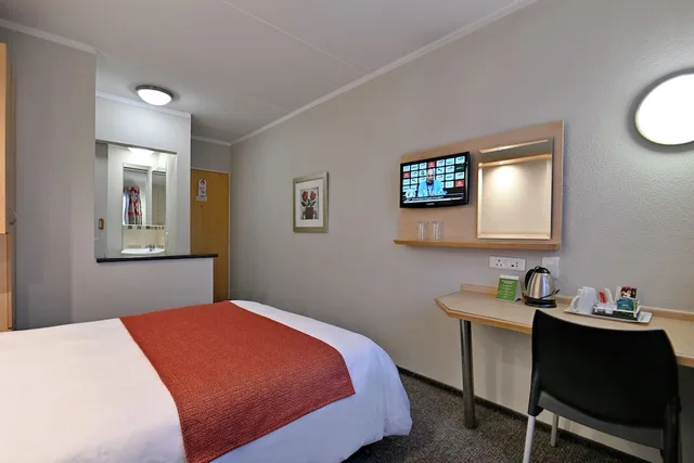 غرفة بسرير مزدوج، Road Lodge Carnival City 10/10