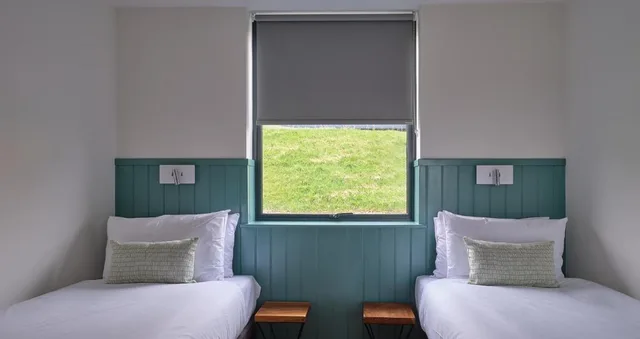 4 Bedrooms, Lodge, Valley View، The Mole Resort 1/2