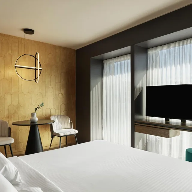 غرفة ديلوكس بسرير كينج بإطلالة على الفناء بشرفة، The Chania Hotel 2/5
