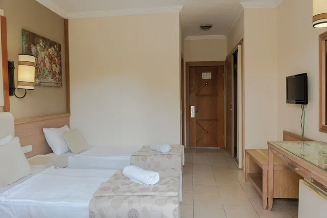 Standard, Double or Twin Bed, Garden View, Belpoint Beach Hotel 5/10