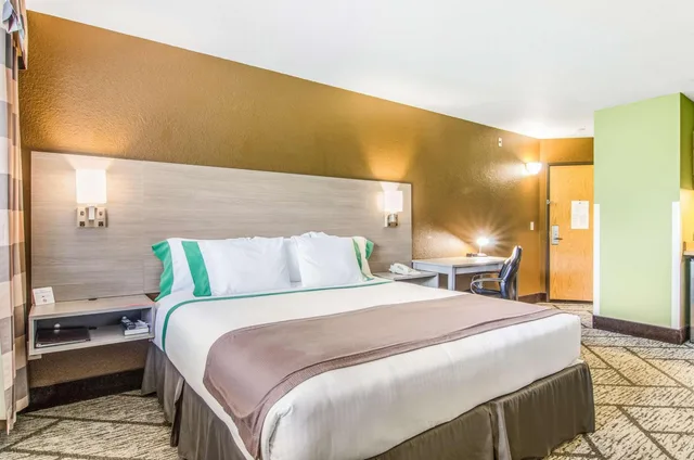 جناح بسرير كينج بمطبخ صغير، Guesthouse Poulsbo 3/4