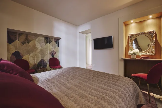 Semi Basement, Comfort, Studio, Suite, Queen Bed، Bohemian Suites Athens 4/8