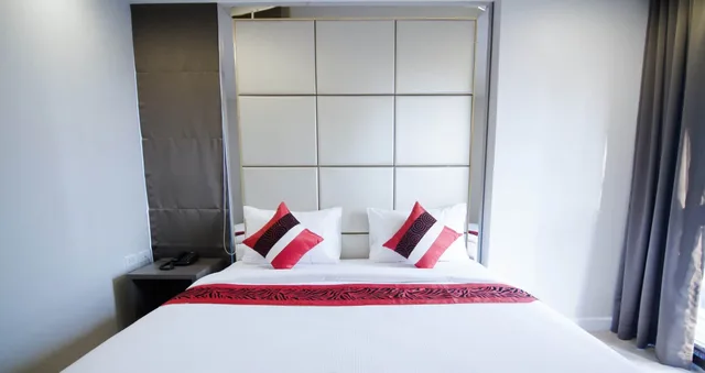 غرفة بريميوم بسرير كينج وسرير فردي، Hope Land Hotel & Residence Sukhumvit 8 2/7
