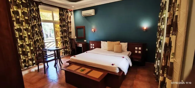 غرفة بسرير كينج بإطلالة على المسبح، Sunrise Beach Resort 2/10