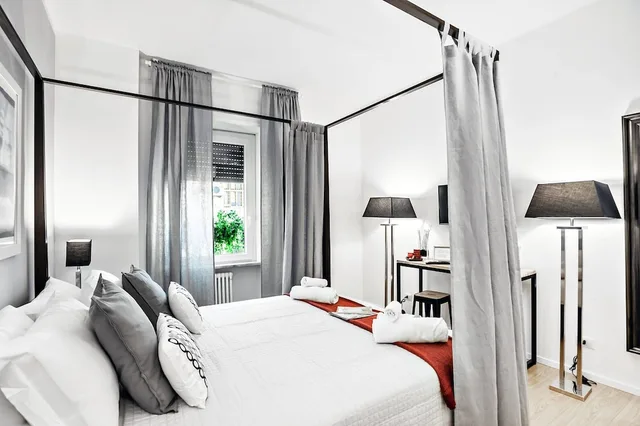 شقة بريستيج بسريرين كوين بـ3 غرف نوم مع أريكة، The Best in Rome Vite 1/8