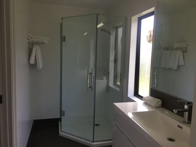 استوديو بسرير كوين وسرير فردي بجاكوزي، Grosvenor Motor Inn 4/6