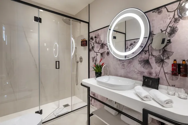 Roma, Superior, Triple, King Bed، H10 Palazzo Galla 2/2