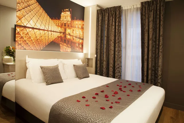 Superior, Double Bed, Hotel Theoreme 5/10